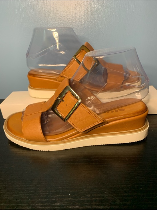 Spring Step Shoes - Spring Step Tan Leather Slide Sandals with Gold Accent
